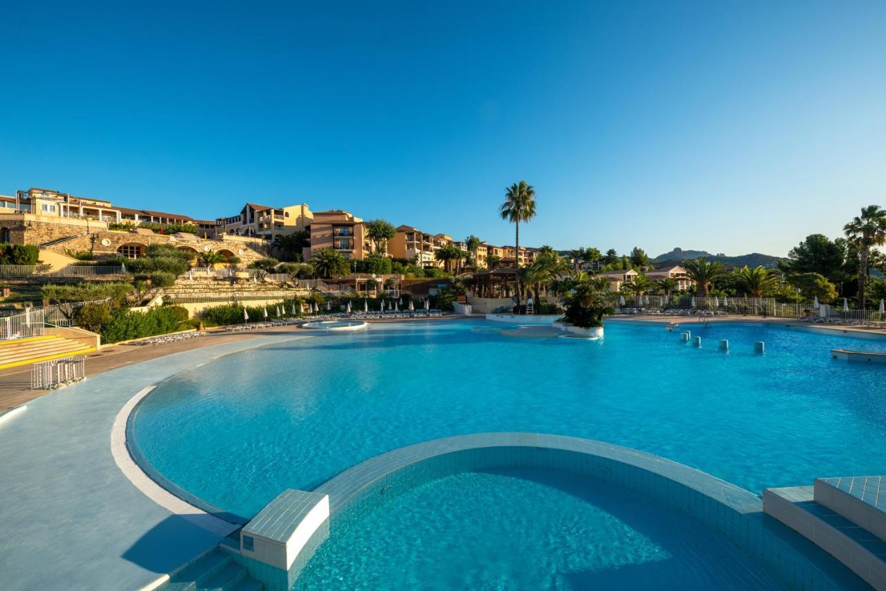 Village Pierre & Vacances Cap Esterel - Saint Raphael Village Exterior photo